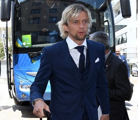 前队长拒离俄 乌足总势重罚